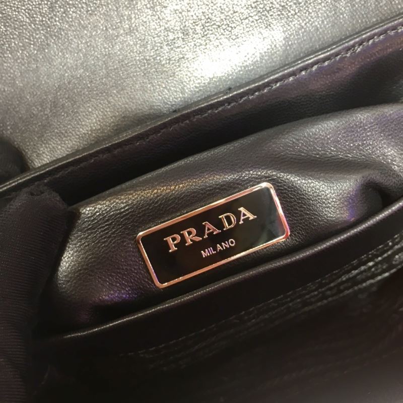 Pra*a hobo bags